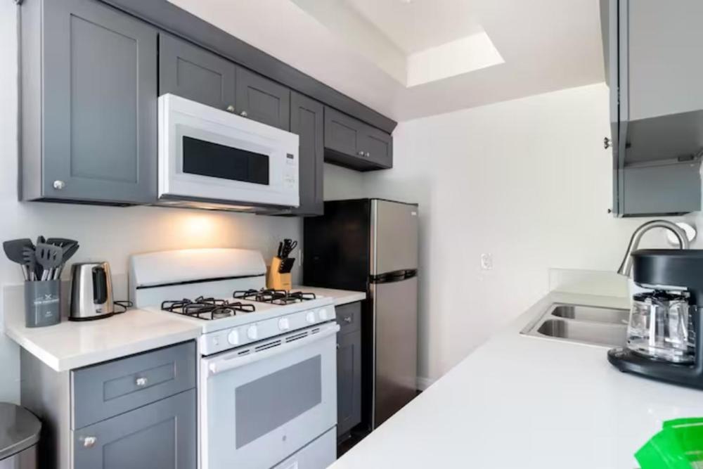 New Renovated Spacious 3 bedroom near DT Alhambra